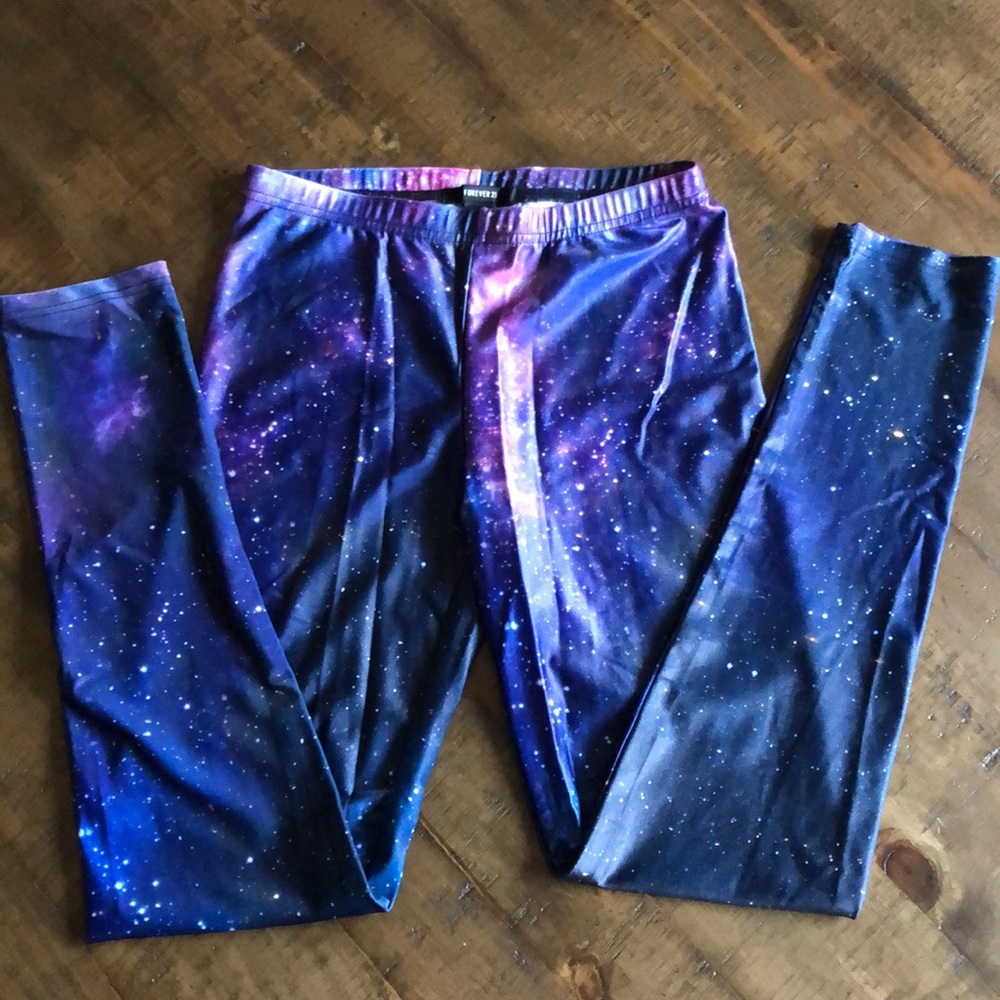 Forever 21 Space Leggings M NWOT
